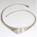 elegant colier " choker ". Italia. anii '90